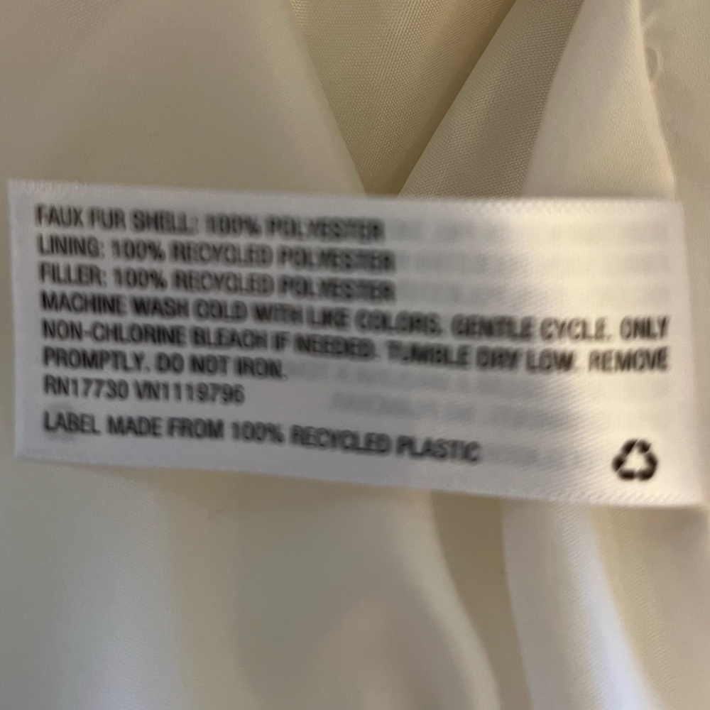 NWT faux fur jacket by Universal Thread. - Picture 5 of 5
